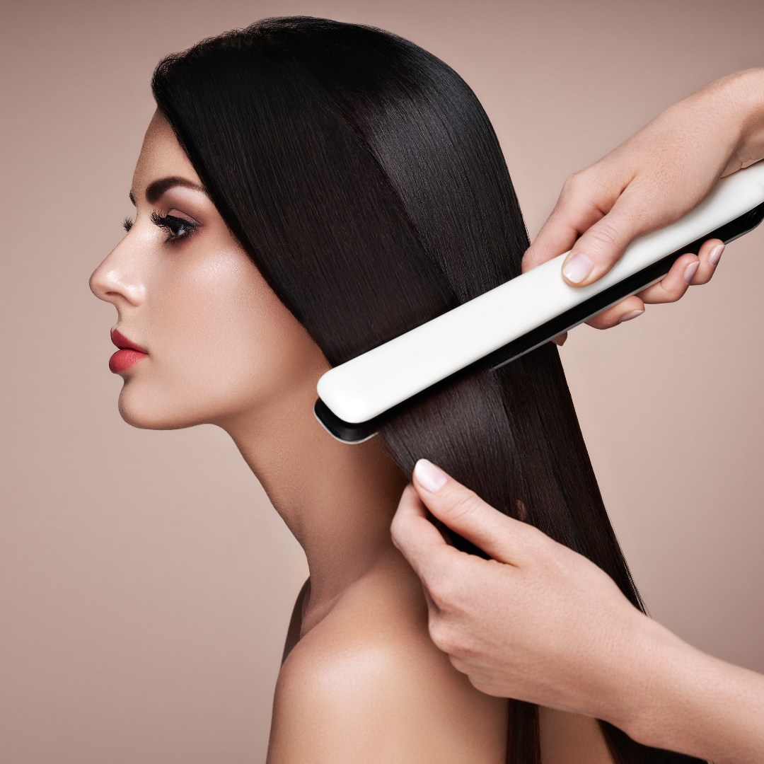 Termoochrona włosów: Wskazówki, triki i najlepsze produkty do stylizacji bez szkody dla włosów